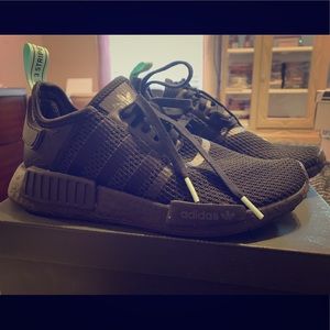 Adidas NMD R1 “Mint Glow”